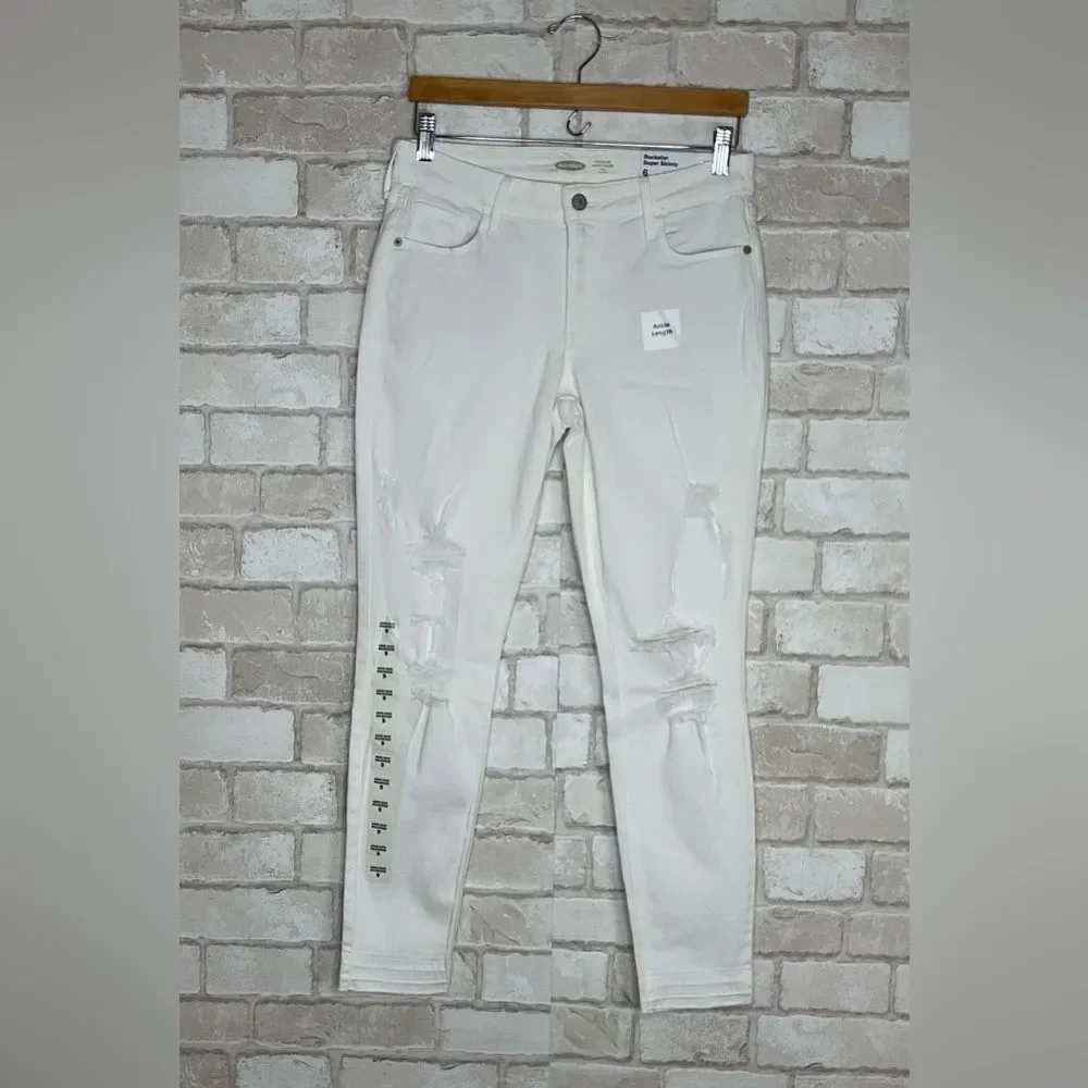 NWT Old Navy Rockstar Super Skinny Distressed Mid-rise Jeans Size 6